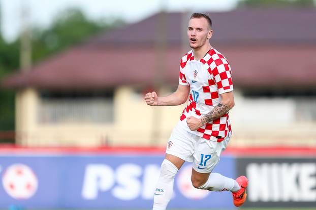 U Sesvetama odigrana nogometna utakmica U-21, Hrvatska - Švedska