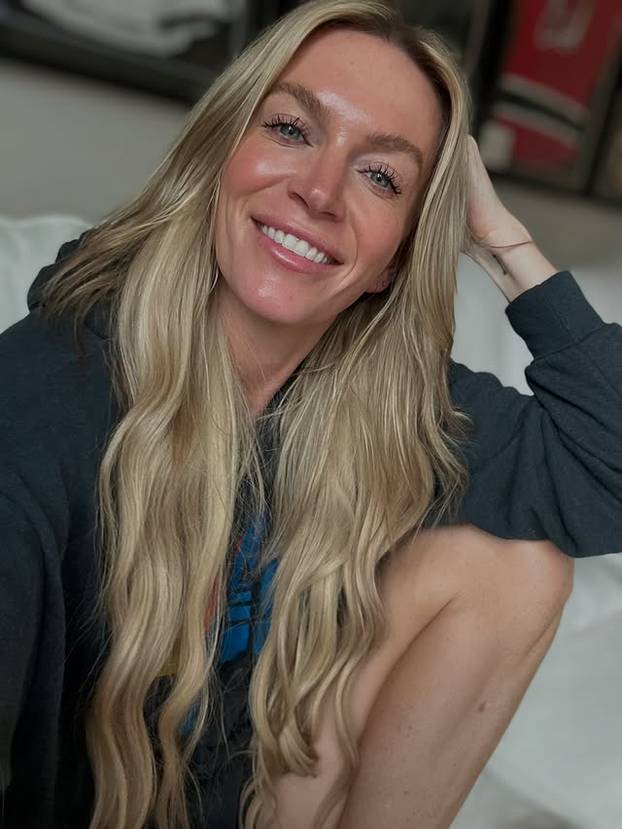 FOTO Zgodna doktorica: Mužu su poručili da me ostavi jer objavljujem prevruće fotografije