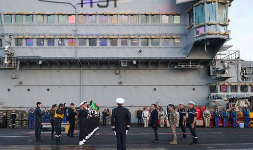 Opasno vje&zcaron;banje: Vojnik tr&ccaron;ao na palubi nosa&ccaron;a, a aplikacija svima otkrila njihovu lokaciju