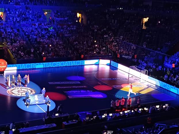 FOTO Euforija u Areni na vrhu: Pogledajte atmosferu, veliki je pljesak dočekao rukometaše