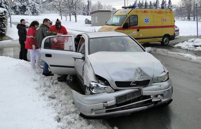 U sudaru Opela i autoškole lakše su ozlijeđene dvije žene