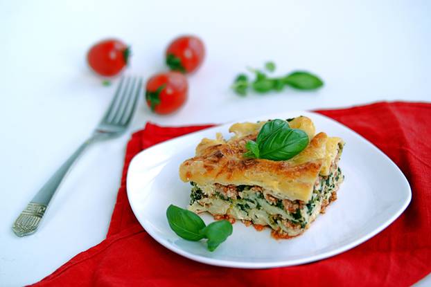 Sturdy,Lasagna,With,Turkey,And,Spinach