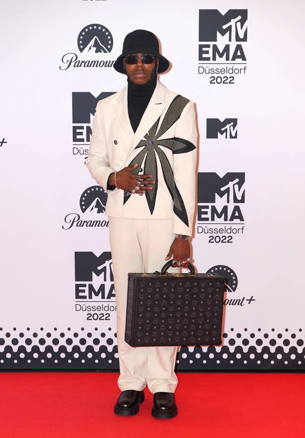 MTV Europe Music Awards 2022 - Arrivals - PSD Bank Dome