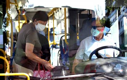 Šibenik: U javnom prijevozu od danas su obavezne maske