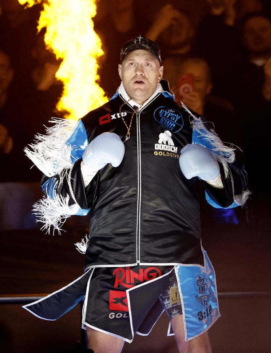 Tyson Fury v Arslanbek Makhmudov
