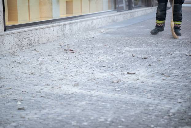 Zagreb: Odlomio se komad pročelja zgrade u Ilici, policija ogradila područje
