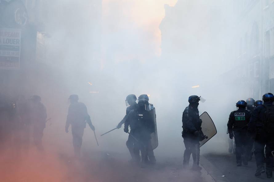 Civil unrest in Paris