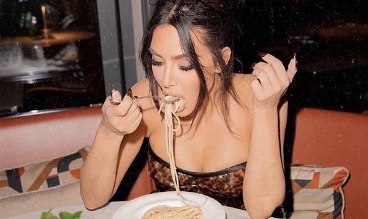 Bizarne prehrambene navike slavnih: Evo tko jede tarantule, a tko samo ono &scaron;to sam ubije...