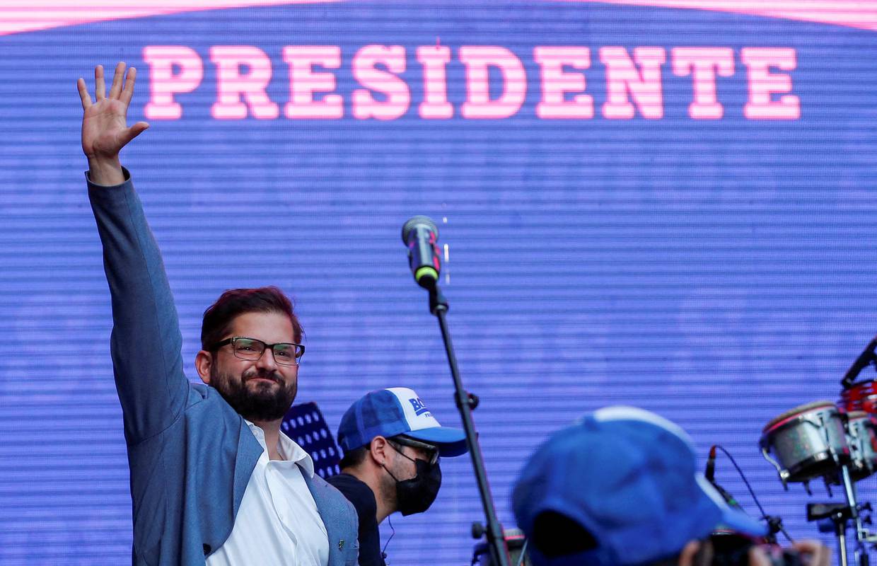 Zatvorena su birališta u Čileu: Prebrojano 50 posto glasova, u vodstvu je Gabriel Boric
