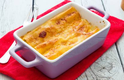 Cannelloni sa slaninom i sirom