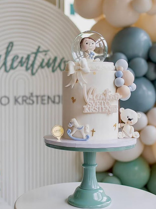 FOTO Maja Šuput proslavila je 46. rođendan - pogledajte tortu koja je bila hit večeri