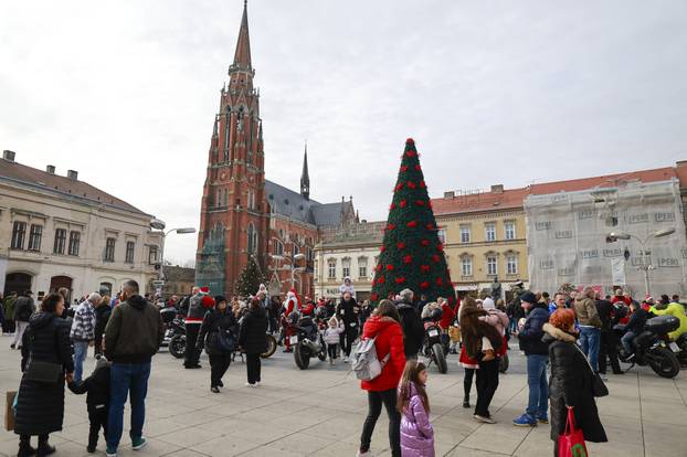 Osijek:  Tradicionalni dolazak motomrazova na  Trg Ante Starčevića