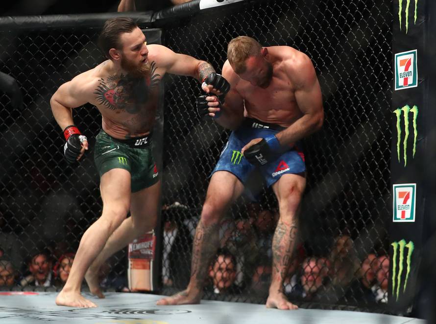 Kakav povratak! Conor za 40 sekundi nokautirao 'kauboja'!