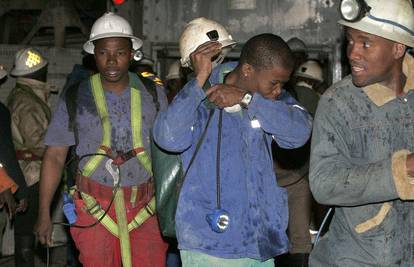 Spašeno 350  od tri tisuće zatočenih rudara u Africi
