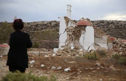 FOTO Potres sravnio crkvu na Kreti: 'Opet ćemo je izgraditi'