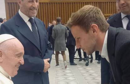 VIDEO Rakitić s Poljuda poslao poruku podrške papi Franji