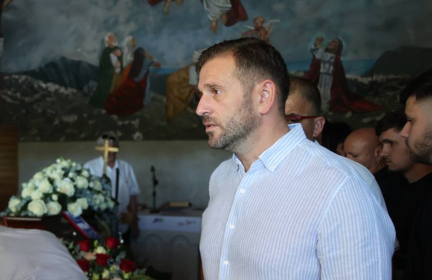 Zmijavci: Posljednji ispraćaj Ivana Gudelja