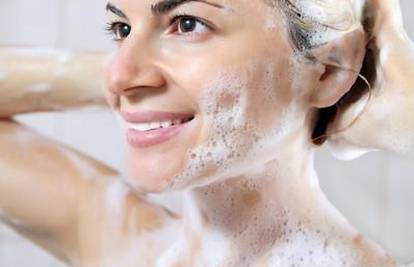 Kemikalije iz šampona za kosu i gelova za tuširanje debljaju