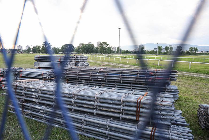 Zagreb: Počeli su radovi za Thompsonov koncert na Hipodromu