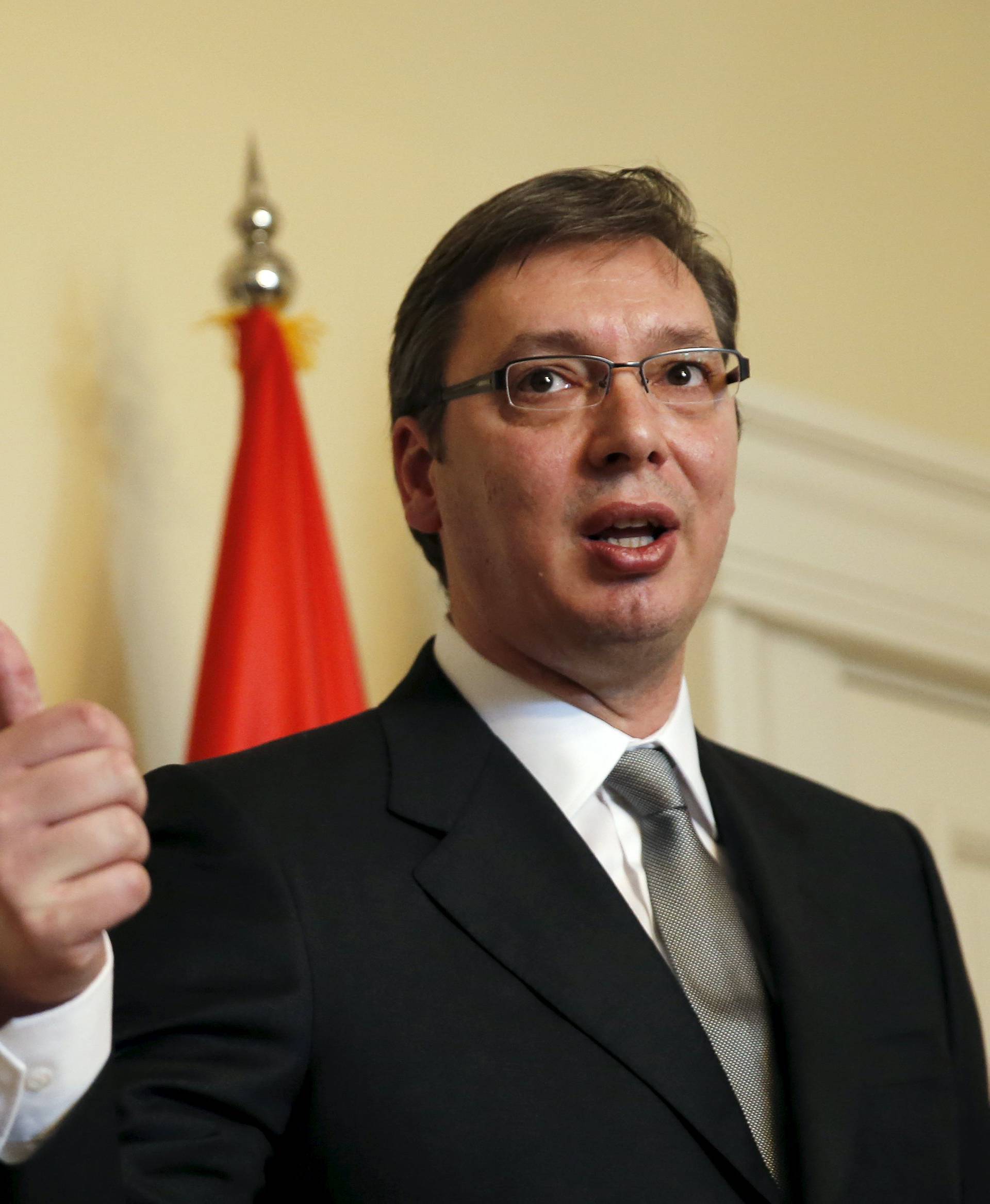 Vučić: 'Moramo spriječiti sučeljavanje srpskih barjaka'