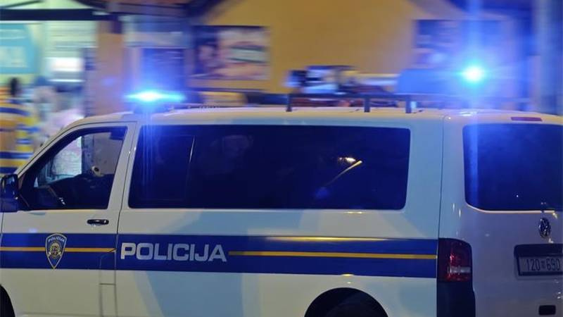 PLJAČKA U ZAGREBU 'Dvojica s kacigama uletjela su u zlatarnu'
