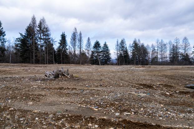 U Gospiću održan prosvjed radi odlaganja opasnog otpada 