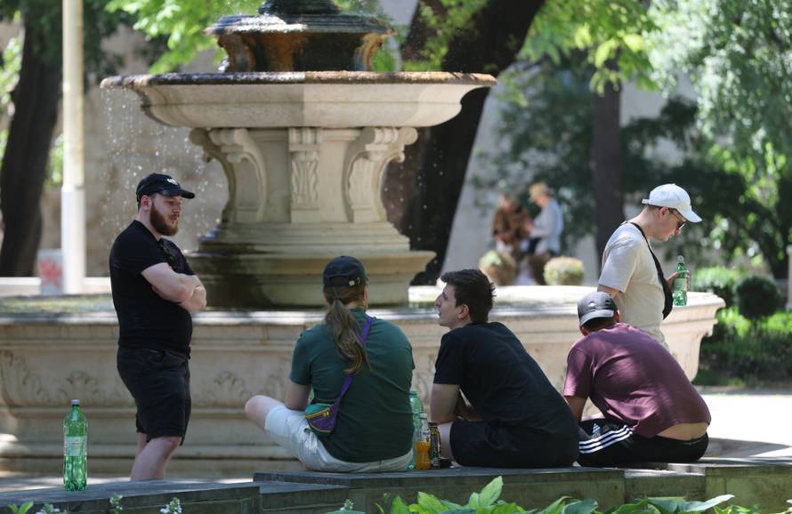 Splitske plaže pune su kupača 