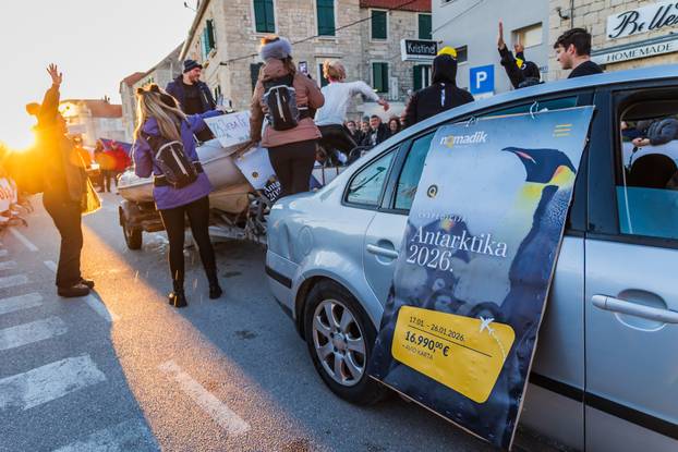 Tito i Ante Pavelić spaljeni kao Krnje u Kaštel Starom