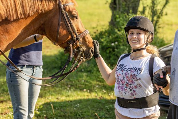 Pula: Noemi Mendiković unatoč svom invaliditetu ne odustaje od osvajanja titule u jahanju 