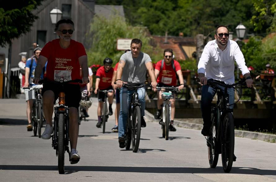 Zagreb: Gradonačelnik Tomašević pridružio se 43. Večernjakovoj biciklijadi