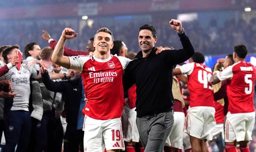 &Ccaron;ekanju stigao kraj! Arsenal je nakon 22 godine prvak Engleske