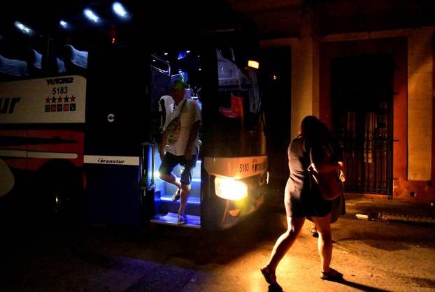 Cuba hit by total blackout