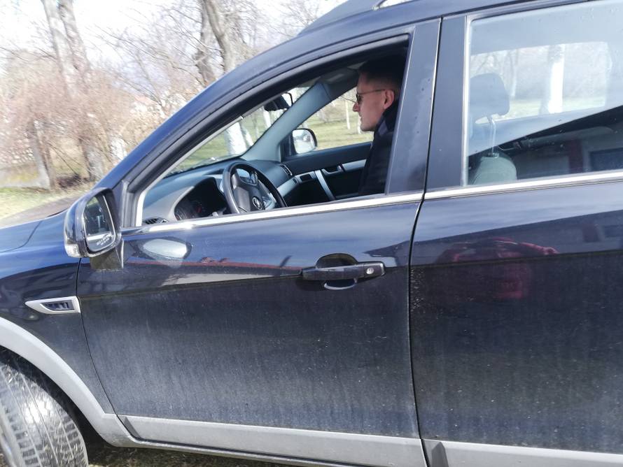 Pretresli su kuću Dominićevih: Policija iznijela vreće dokaza