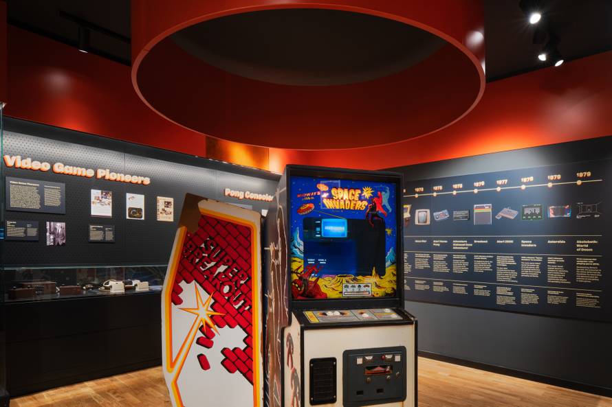 Prve konzole: Evo kako je prije više od pola stoljeća Pong započeo veliku eru videoigara