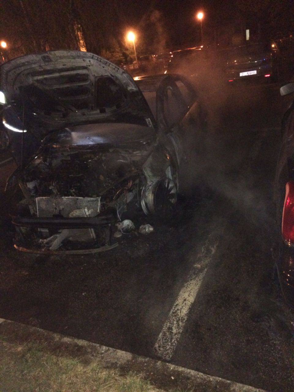 Buktinja u Velikoj Gorici: Na parkiralištu izgorjela tri auta