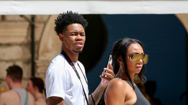 Dubrovnik: Košarkaš  Portland Trail Blazersa  Anfernee Simons s djevojkom u šetnji 