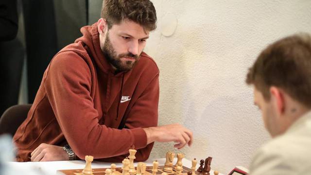 Zagreb: Poznati sudjelovali na humanitarnom šahovskom turniru