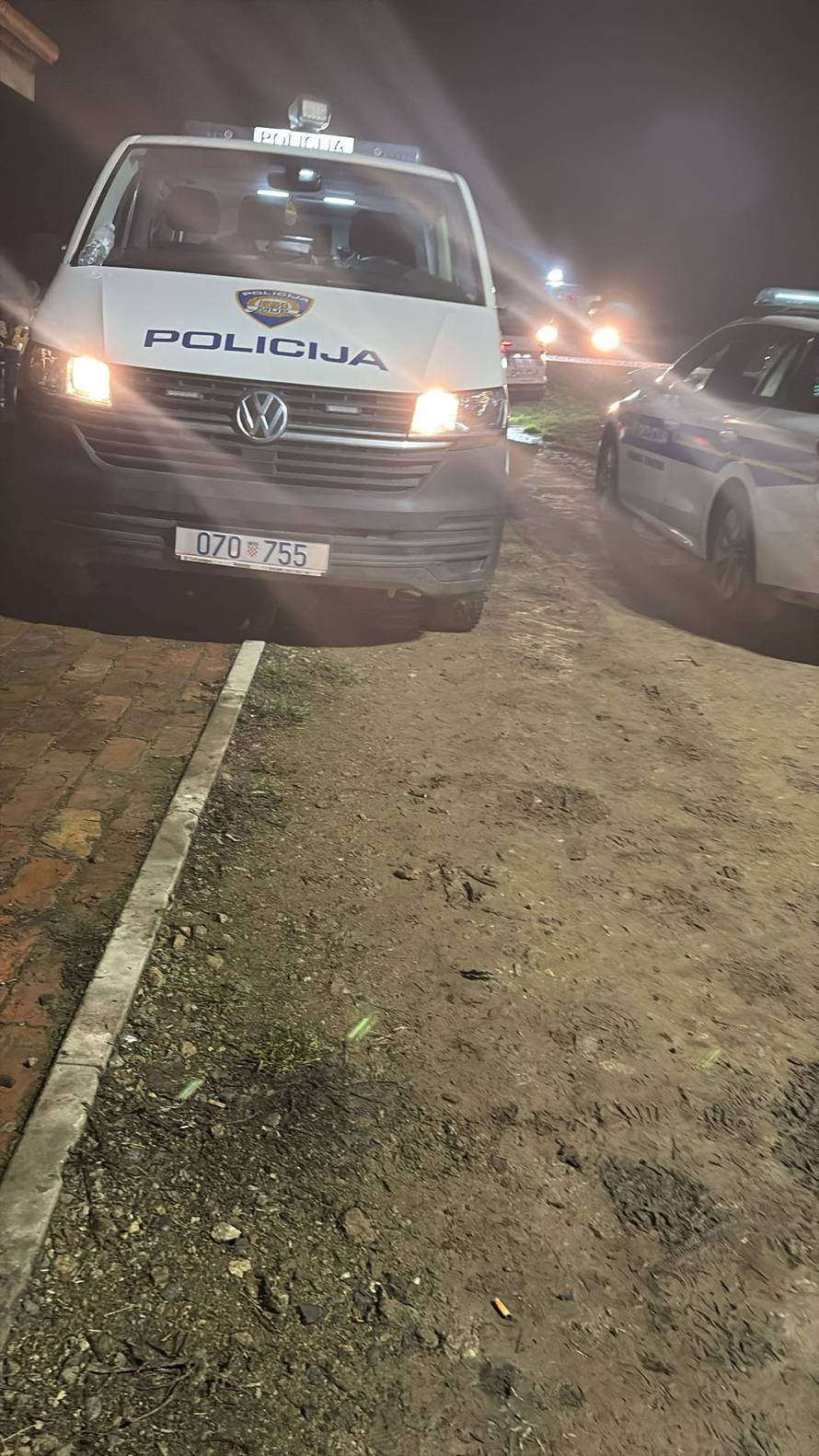 FOTO Sretno okončana potraga za nestalim dječakom (11)! 'Dječaka je tražilo cijelo selo...'