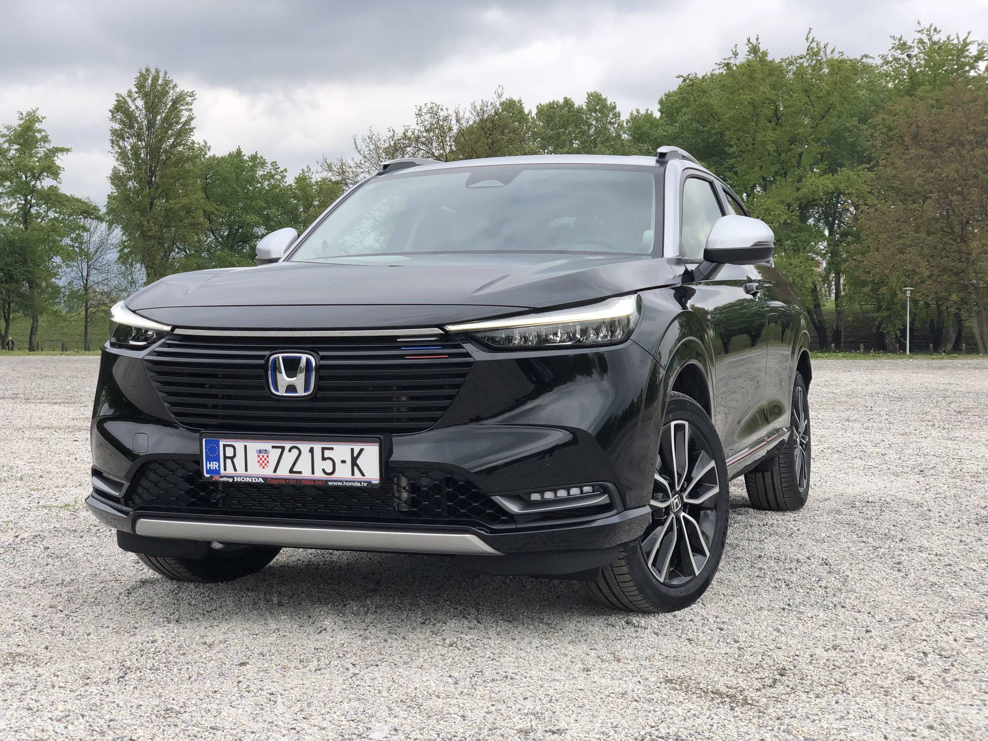 Honda HR-V je odličan SUV s genijalnom ponudom prostora i vrhunskim hibridnim pogonom