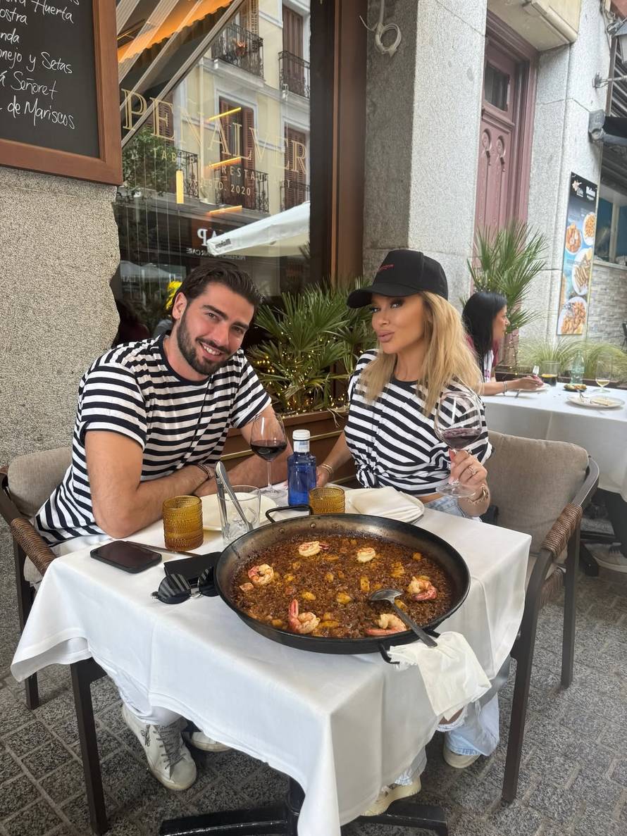 Maja i Šime zvijezde su i u Aziji: Pjevačica podijelila prizore koji su iznenadili mnoge fanove...