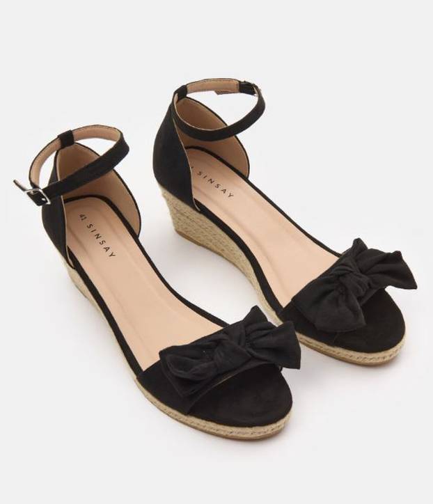 Top 30 sandala koje su hit ovog ljeta: Ima ih i za samo 15 eura