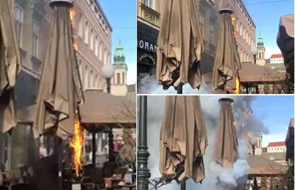 Zapalio se suncobran u centru Zagreba, konobari gasili požar