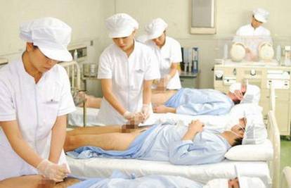 Kina: Medicinske sestre 'ručno' uzimaju spermu