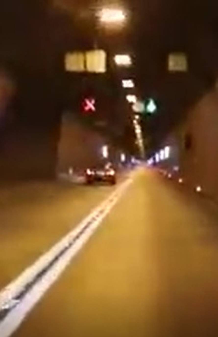 Snimili ga kako vozi u krivom smjeru kroz gotovo cijelu Učku