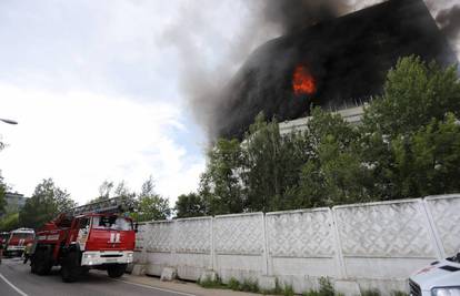 Užas u Rusiji! Najmanje osmero ljudi poginulo u velikom požaru