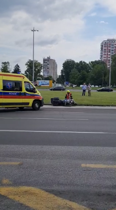 VIDEO Automobil i motor sudarili se ispred Avenue Malla