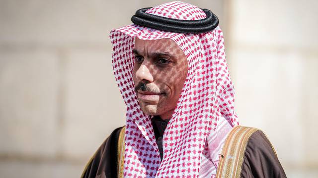Vice Chancellor Habeck visits Saudi Arabia