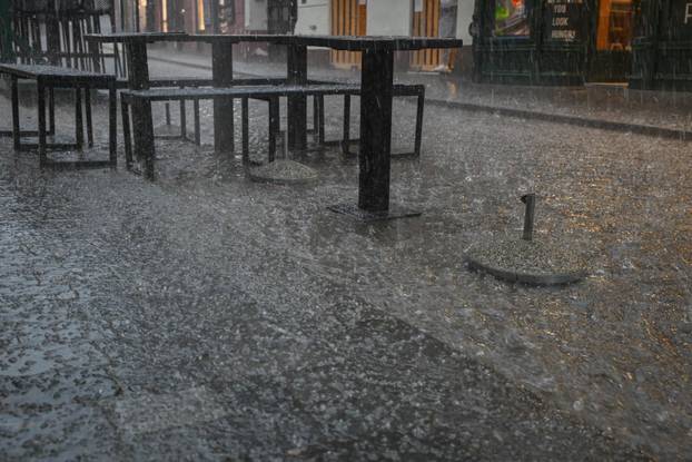 Nevrijeme pogodilo Zagreb