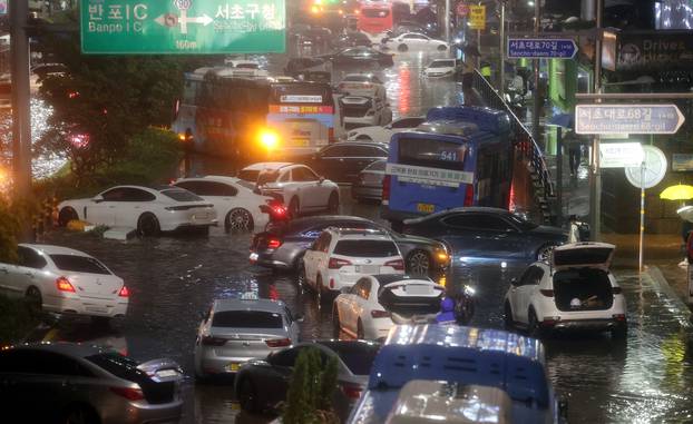 Heavy rain in Seoul