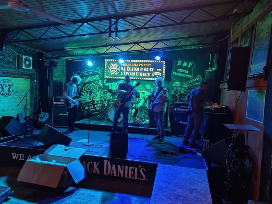 Bivši vokal Maidena imao probu uoči večerašnjeg koncerta na koji stižu i bivši kolege iz benda